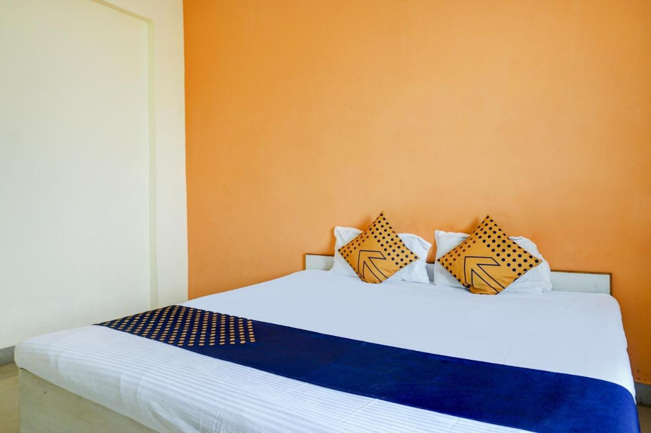 Spot On 82626 Hotel Shivtara Morgaon Екстер'єр фото