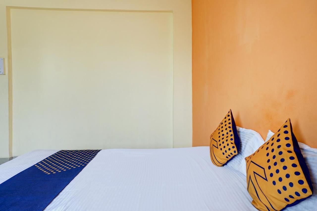 Spot On 82626 Hotel Shivtara Morgaon Екстер'єр фото