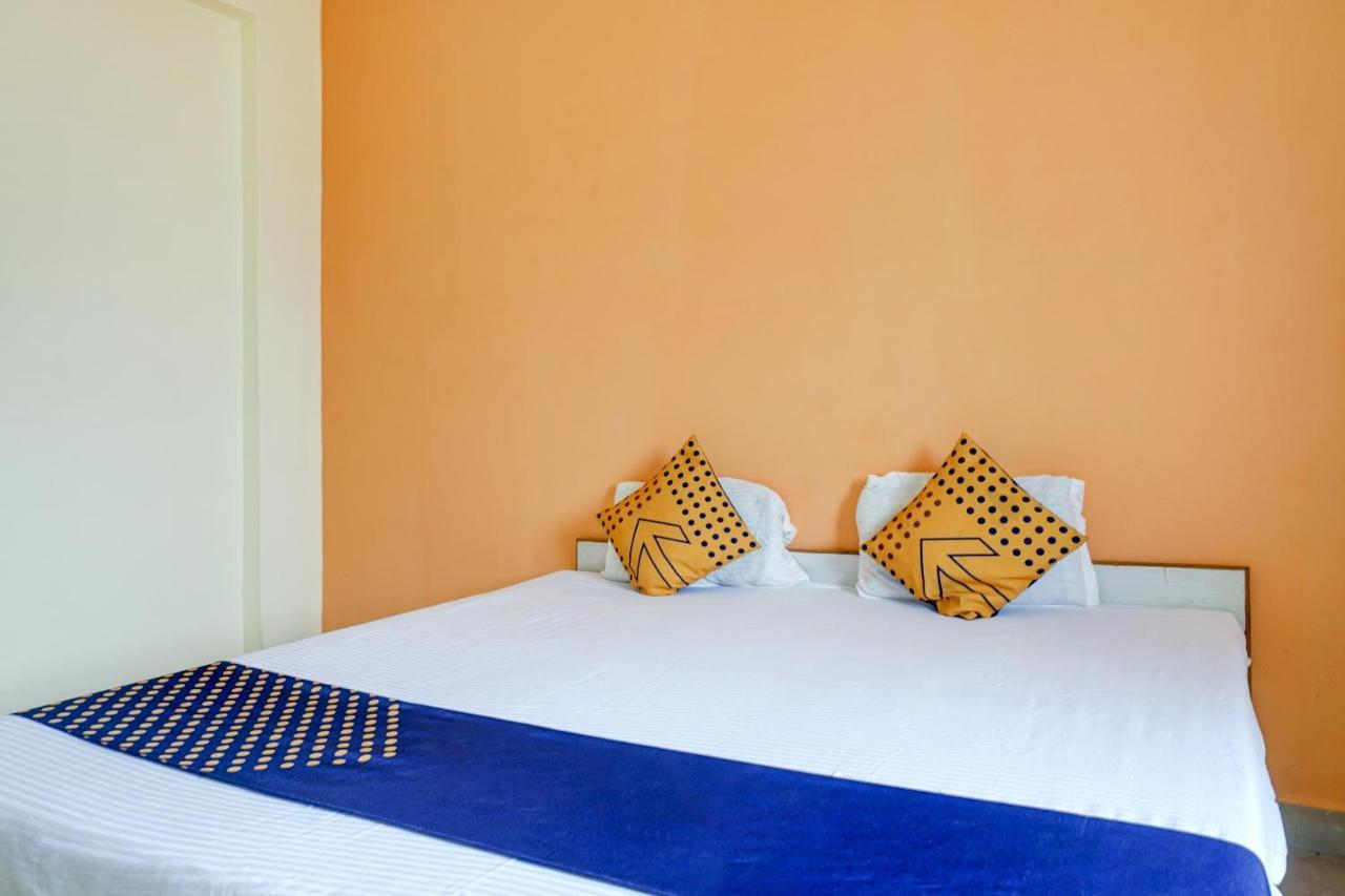 Spot On 82626 Hotel Shivtara Morgaon Екстер'єр фото