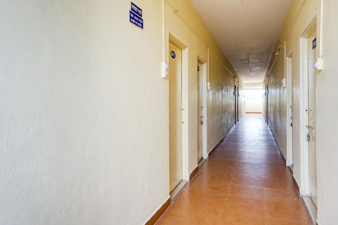 Spot On 82626 Hotel Shivtara Morgaon Екстер'єр фото
