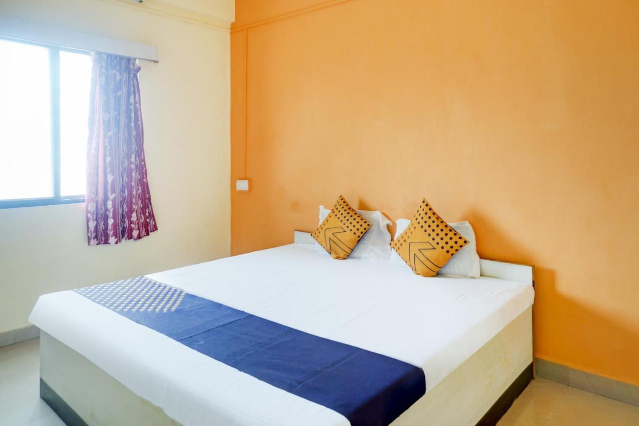 Spot On 82626 Hotel Shivtara Morgaon Екстер'єр фото